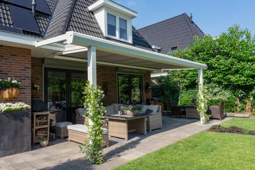 Topstyle RAL 9016 markiza poddachowa