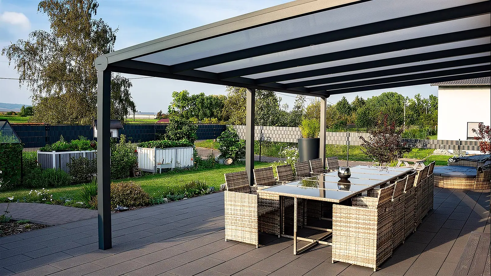 Trendstyle: aluminiowe zadaszenie tarasu z charakterem